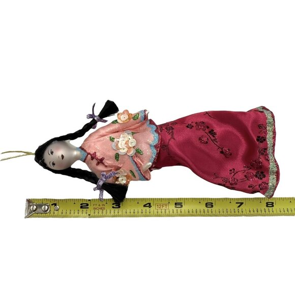 Ladies With Elegance 8" Glass Ornament Asian Geisha Girl Embellished Dress - Picture 6 of 6